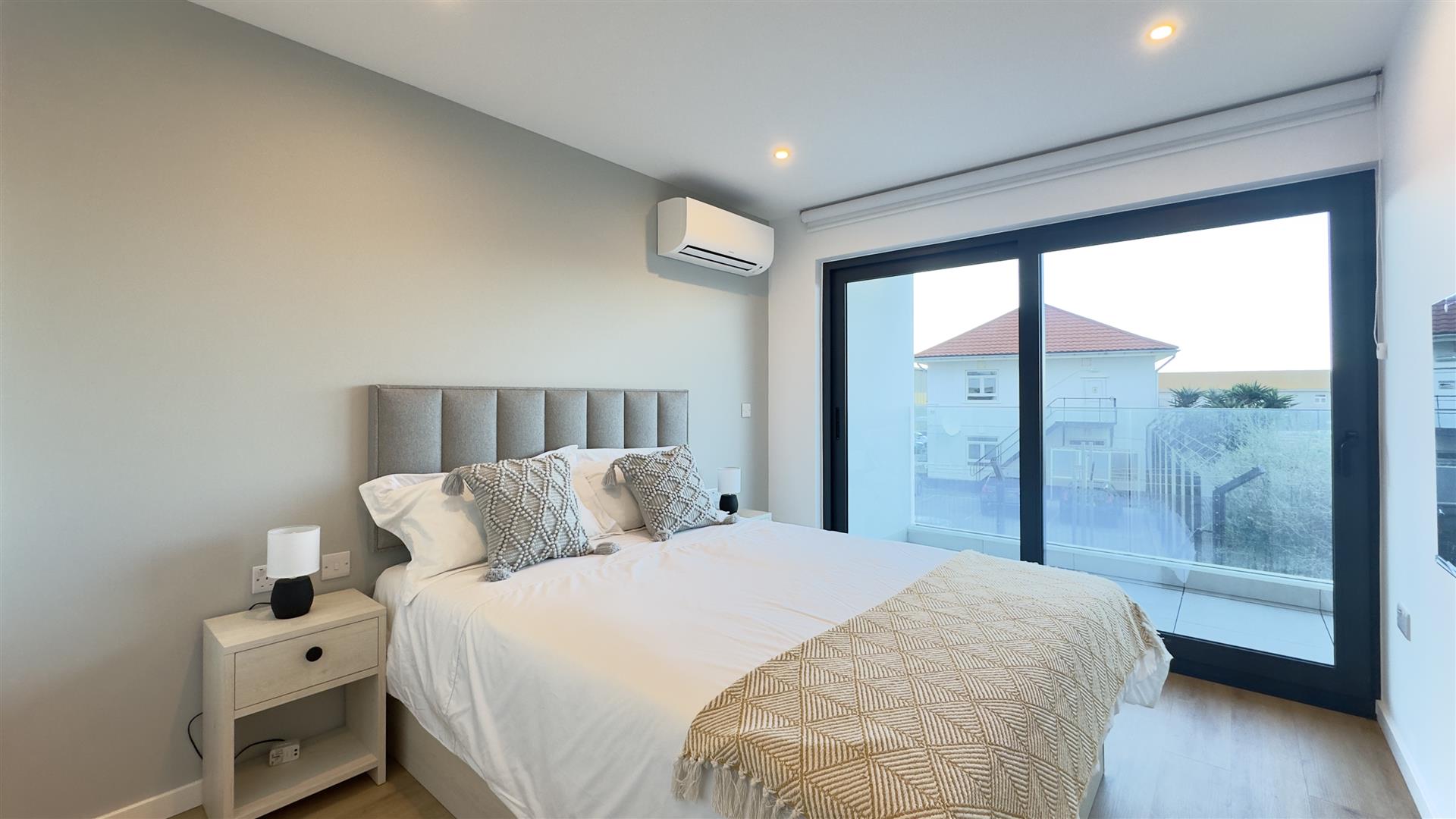 Image of Apartment - 1 Bedrooms - 1 Bathrooms for Rental in Victory Suites-Gibraltar, Image 4